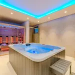 Cozy In With Sauna