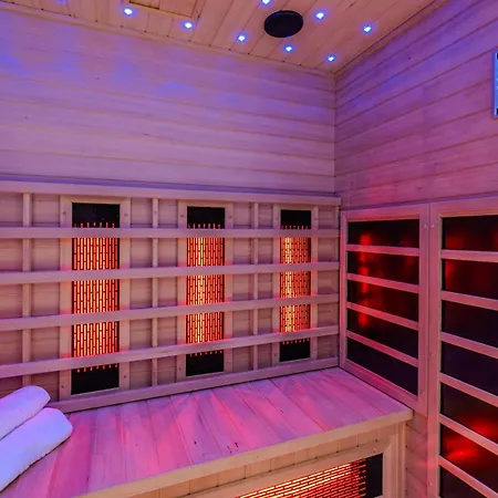 Stunning In With Sauna Feriehus *