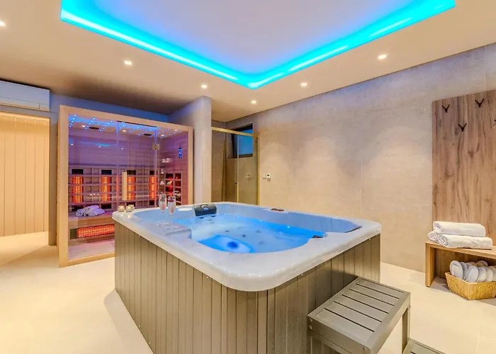 Cozy In With Sauna
