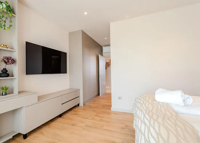 Cozy In With Sauna Casa de Férias Privlaka (Zadar)